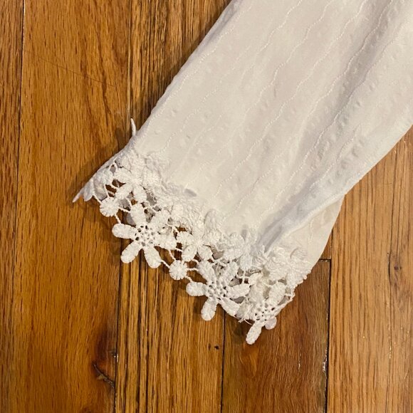 Women's Long Sleeve Top White Floral Lace Size Small - Picture 3 of 5